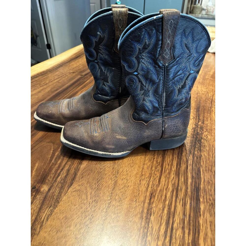 Youth Ariat Tombstone Western Boots – Earth – Kids Size 4